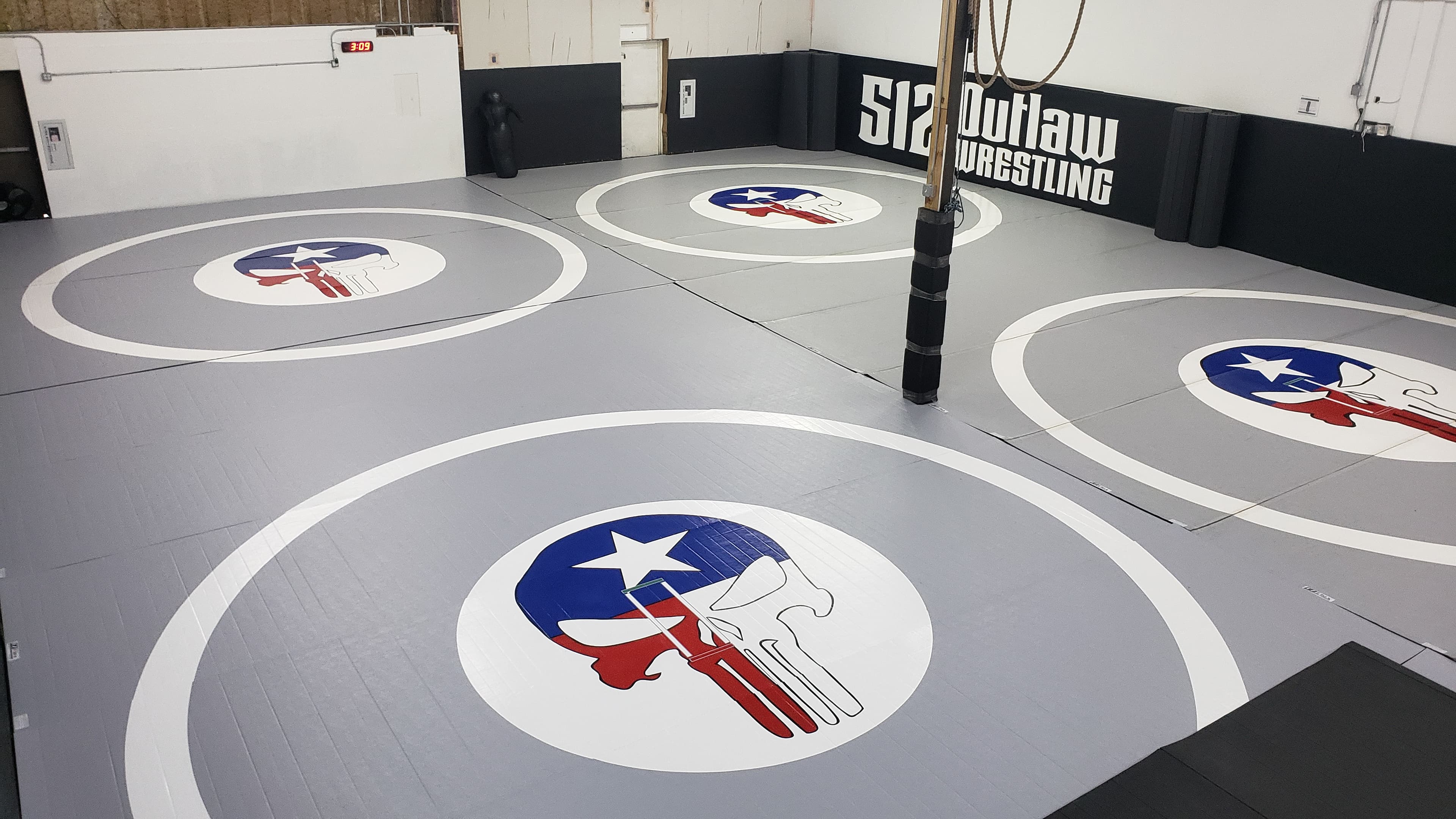 Main image of 512 Outlaw Wrestling