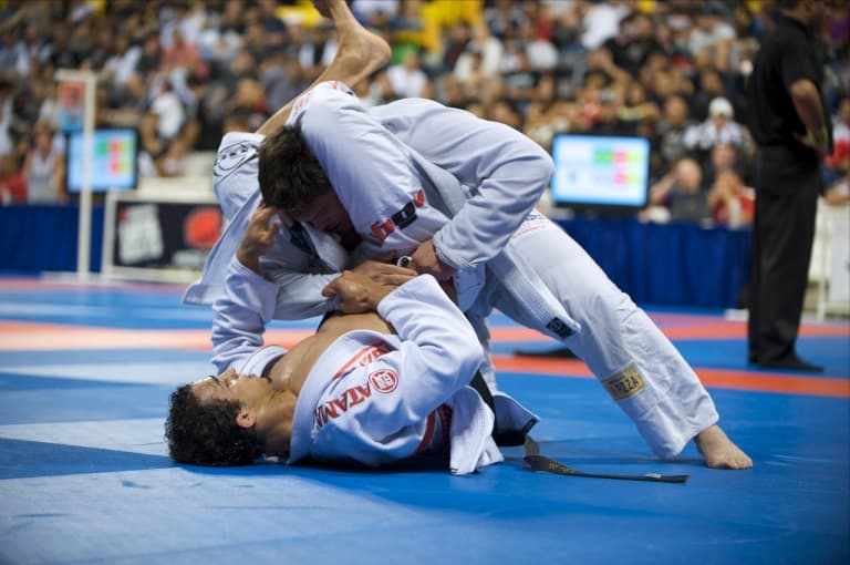Carlson Gracie Hungary - Central Hall logo