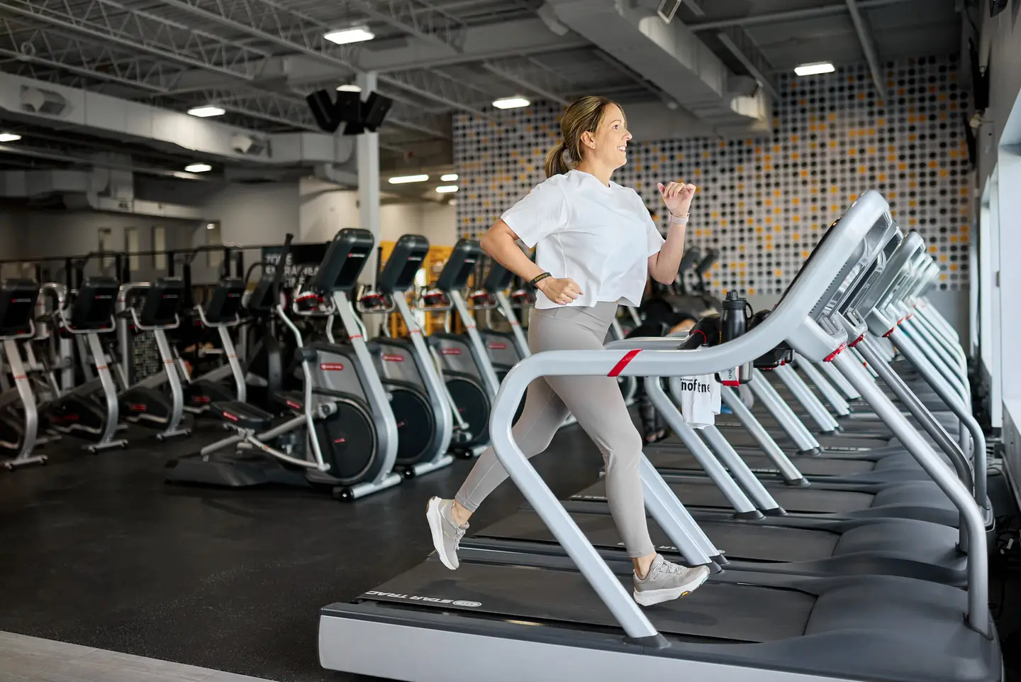 Main image of Éconofitness 24/7