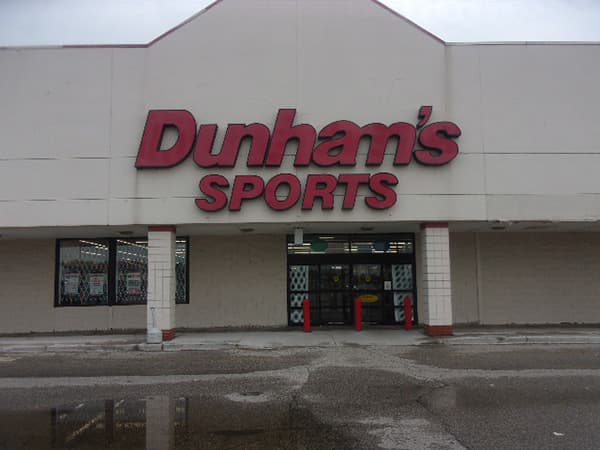 Dunham's Sports logo